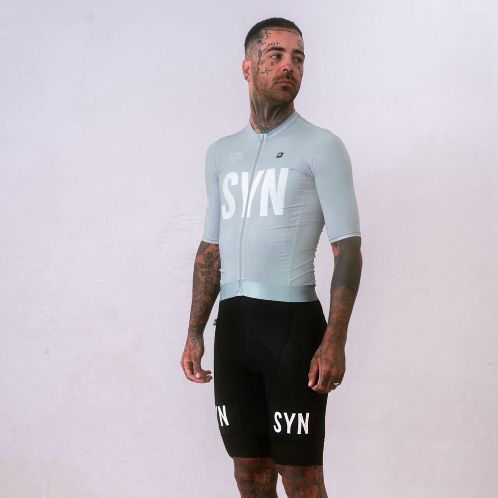Cycling Bib Shorts - シルバーグレーの半袖サイクリングジャージとビブショーツメンズ通気性サイクリングスーツセット、ぴったりフィットするサイクリング競技用