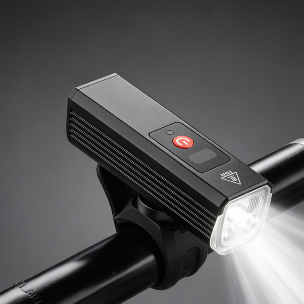 超高輝度バイク用ヘッドライト、4つのLEDビーズを搭載、US - Cycling Quads のレビューと価格